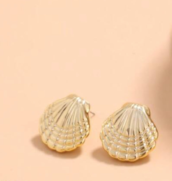 Shell Earrings (Gold)
