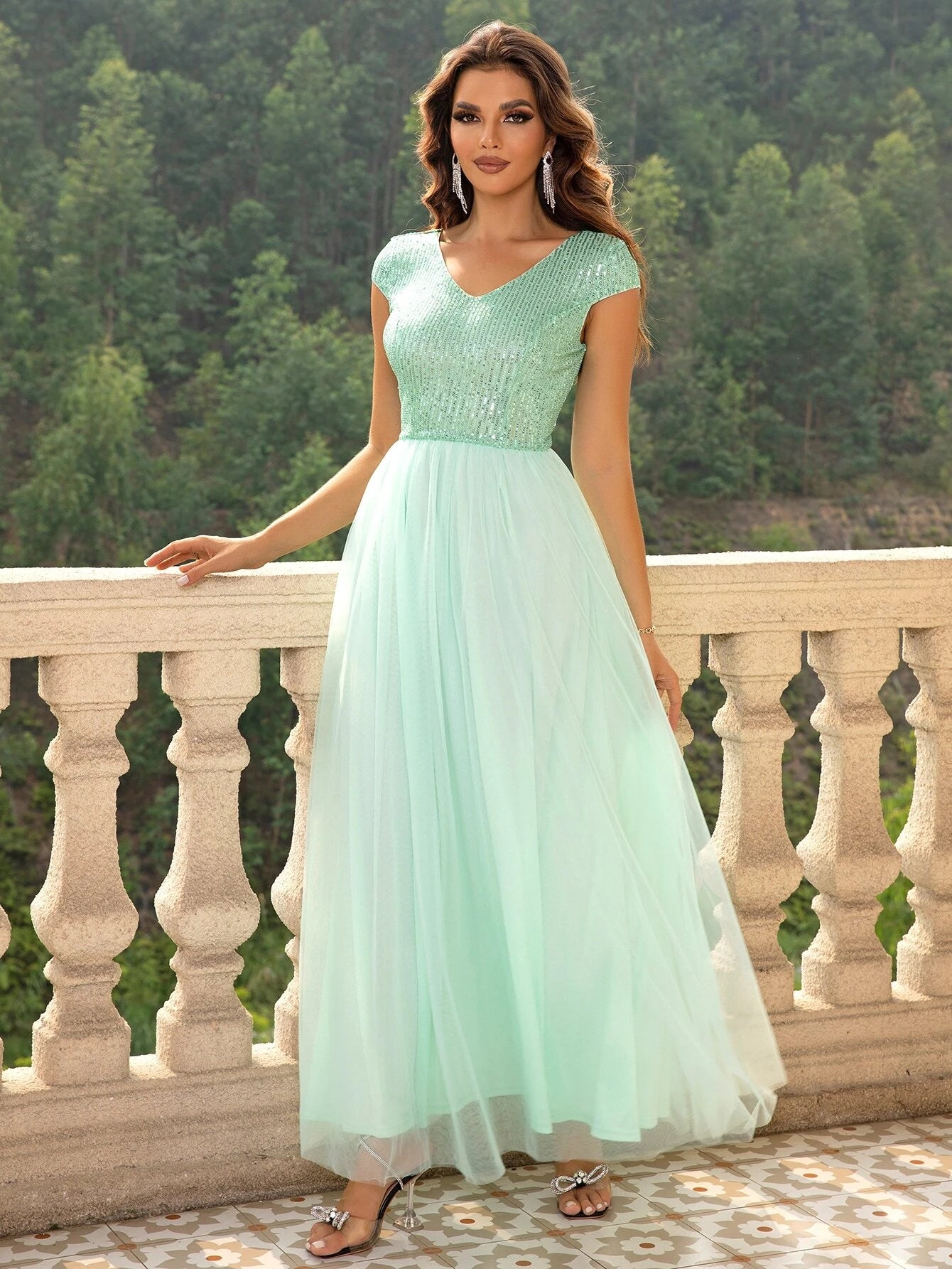 Contrast Sequin Mesh Prom Dress (Mint)