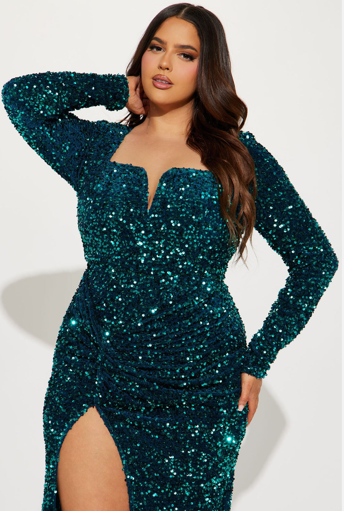Gardenia V Plunge Long Sleeves Sequin Dress (Green)