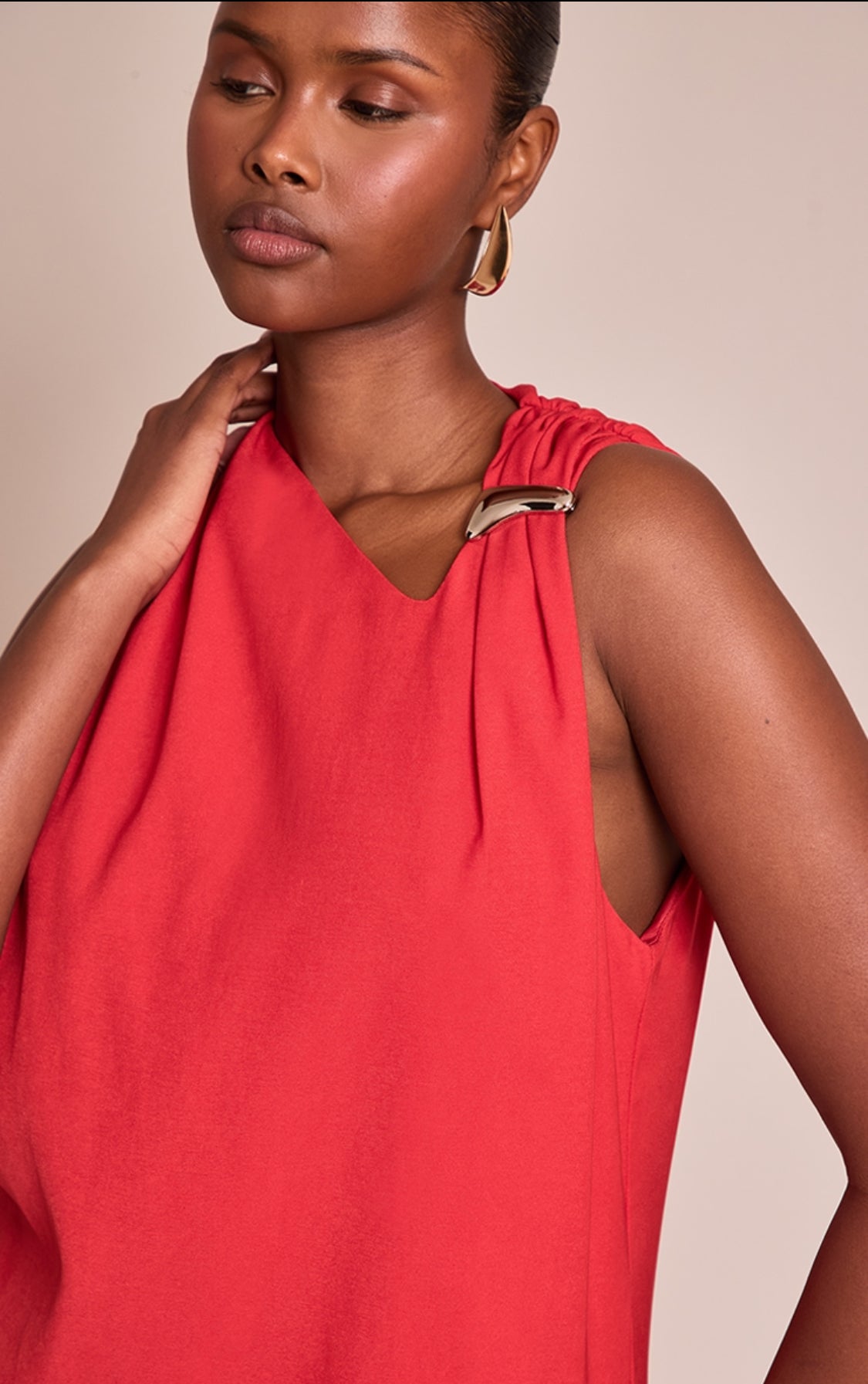 Catalina Woven Asymmetric Trim Detail Dress (Red)