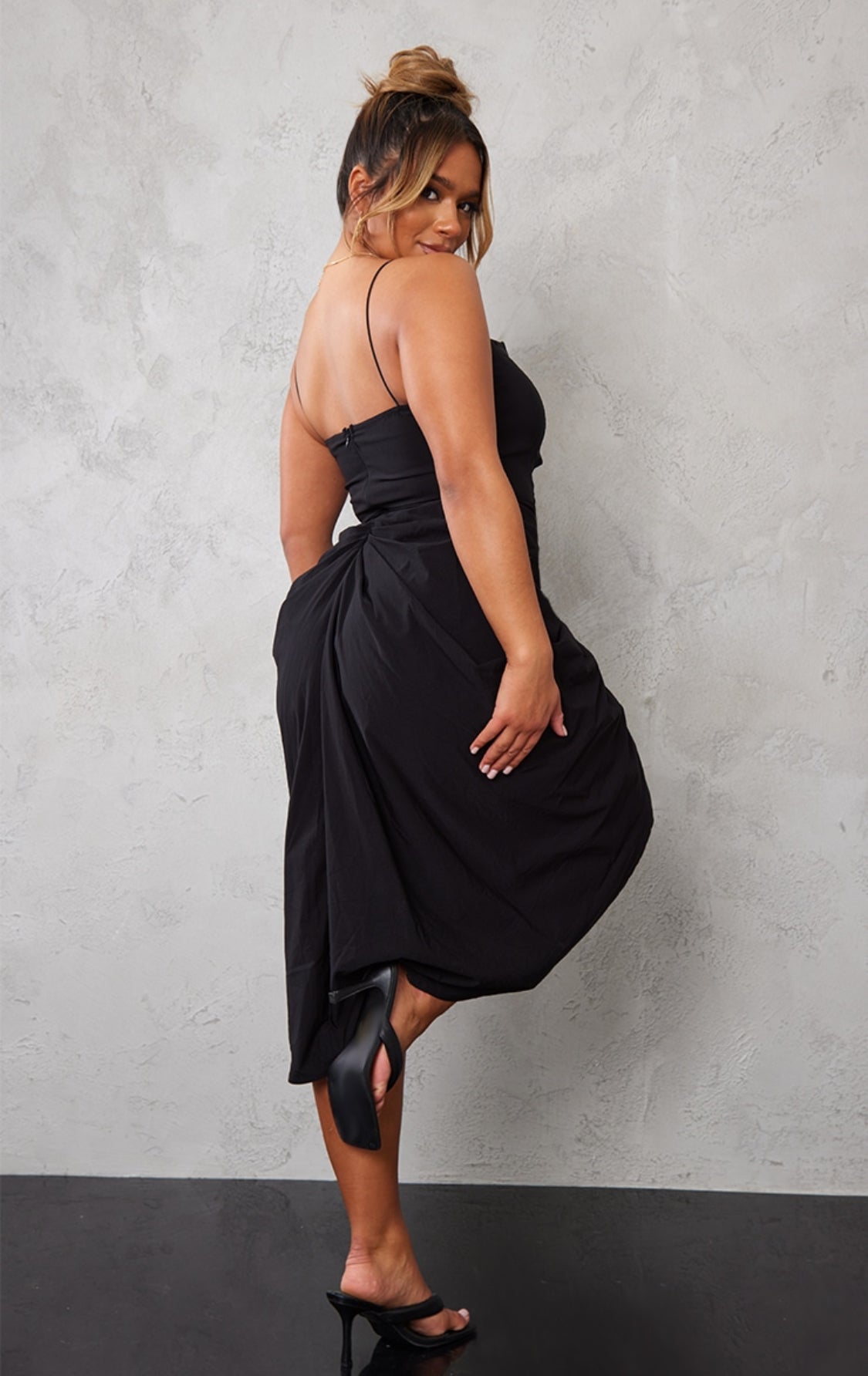 Beyonce Cut Out Detail Ruched Chiffon Dress (Black)