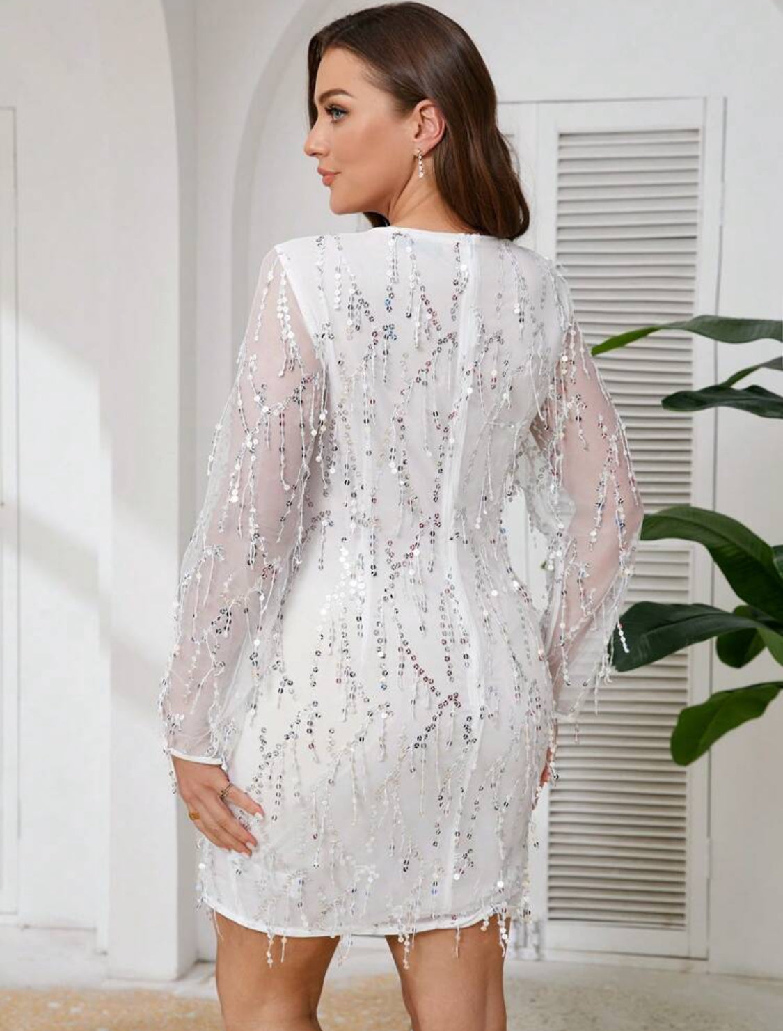 Somaya Long Sleeves Drop Sequin Plus Dress (White)