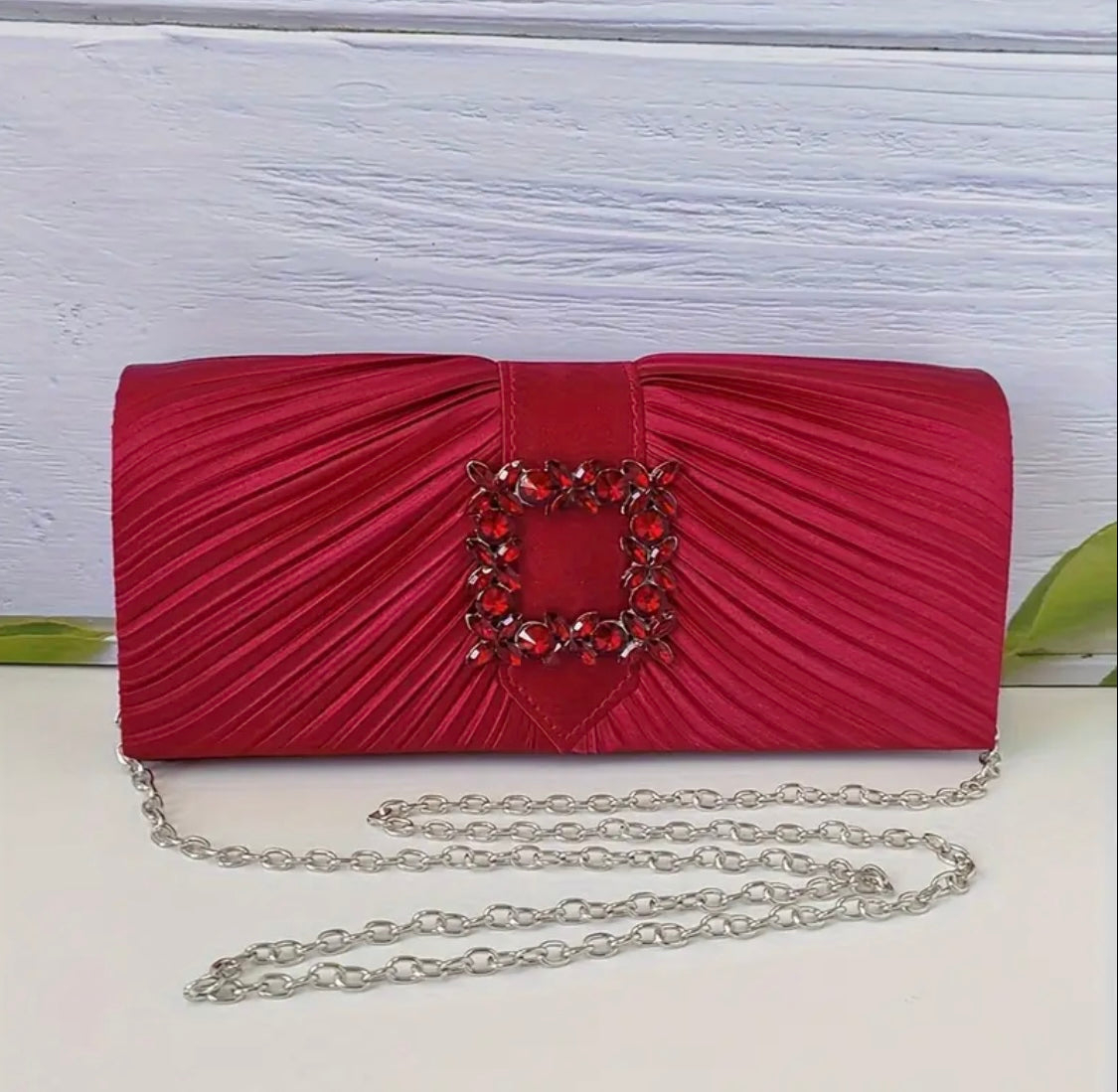 Ephelia Pleated Satin Clutch Bag (Red)
