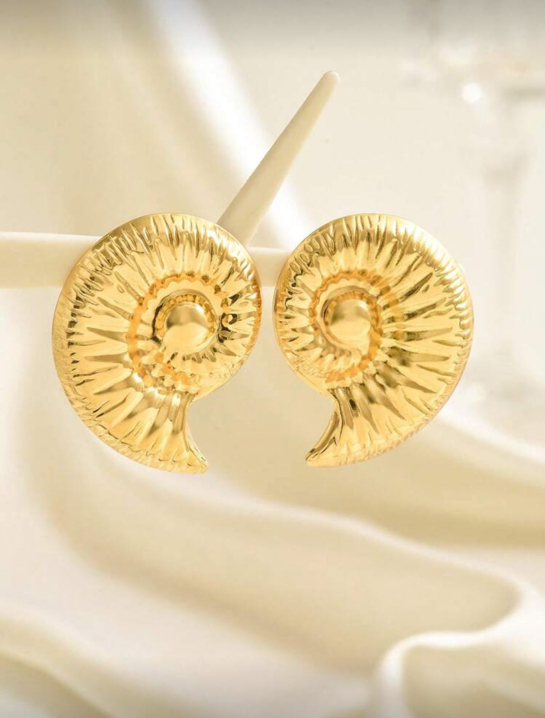 Big Shells Earrings (Gold)