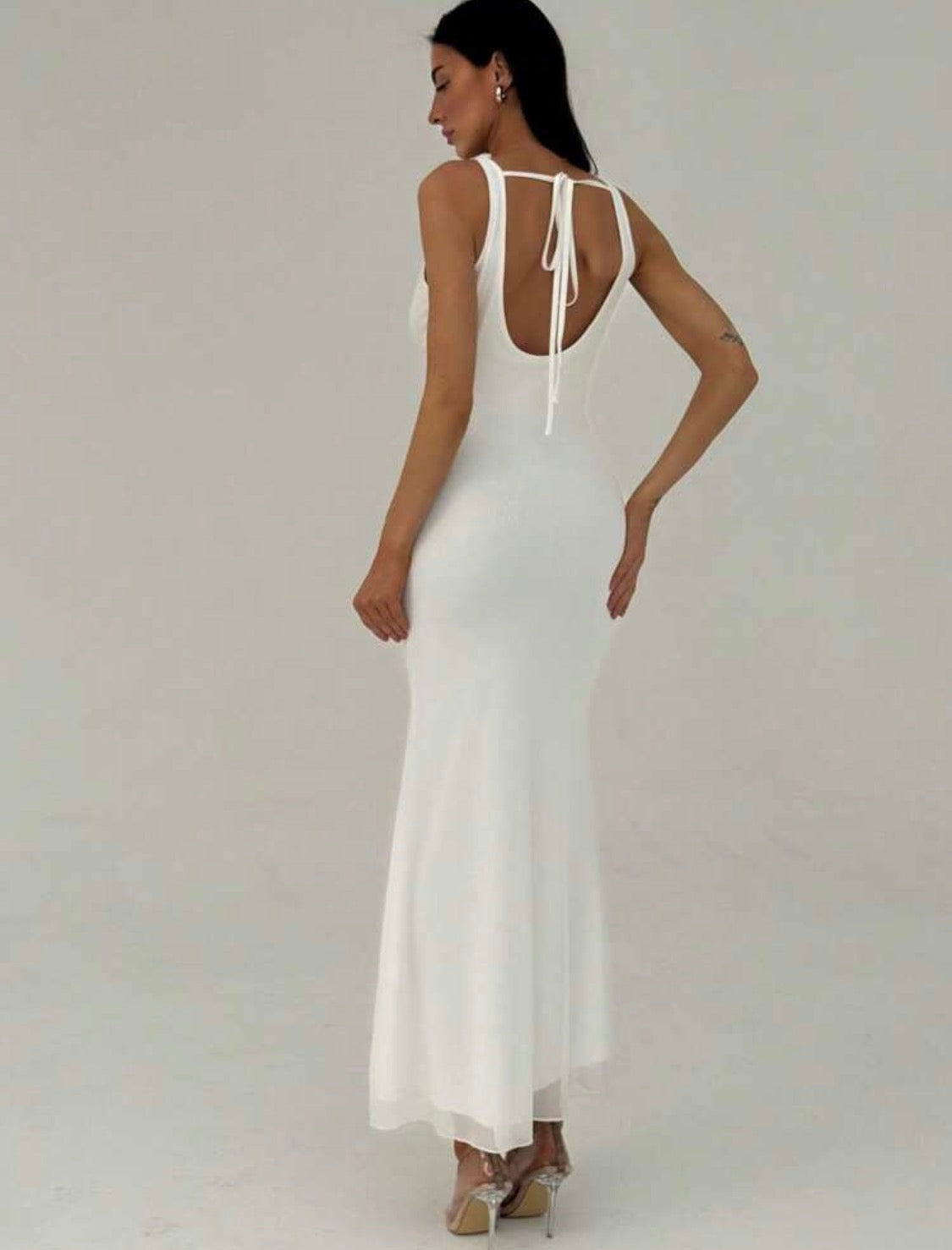 Allure Floral Round Neck Backless Bodycon Maxi Mesh Dress (White/Orange)